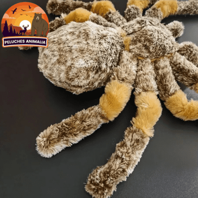 Détail corps arrière peluche réaliste mygale